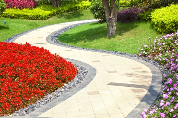 Cost of Garden Walkway Installation in Seattle